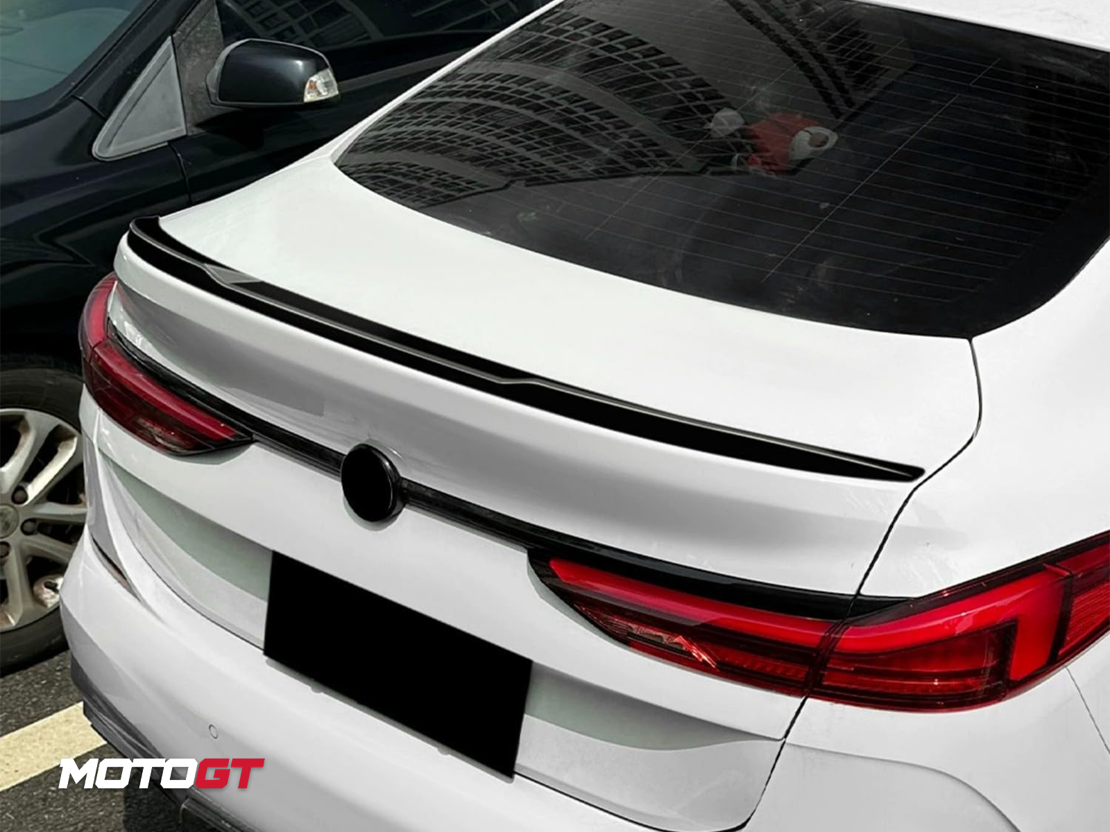 جناح خلفي من نوع BMW PSM — 3